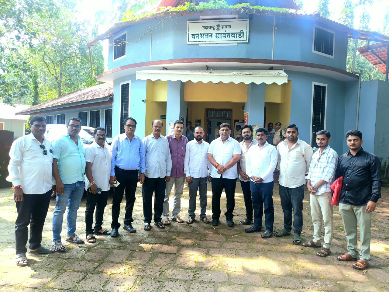 दोडामार्ग,सावंतवाडीत हत्ती हटाव मोहीम राबविली नाही तर शिवसेनेच्या वतीने उग्र आंदोलन करू