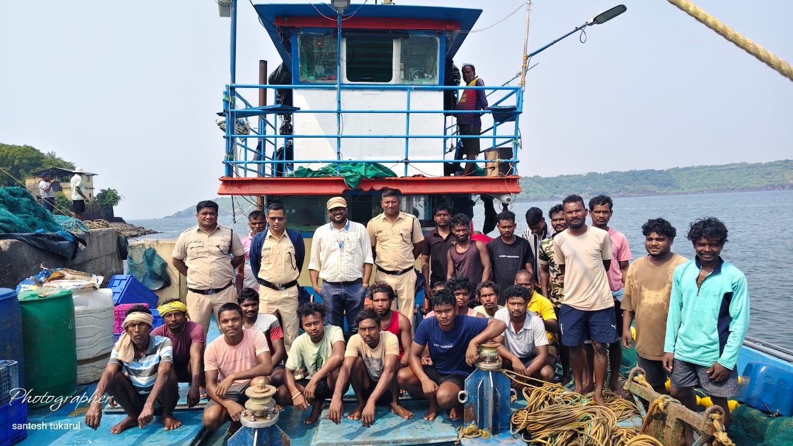 पर्ससीन मासेमारीविरुद्ध कठोर कारवाई; देवगडची ‘स्वामीराज’ नौका जप्त