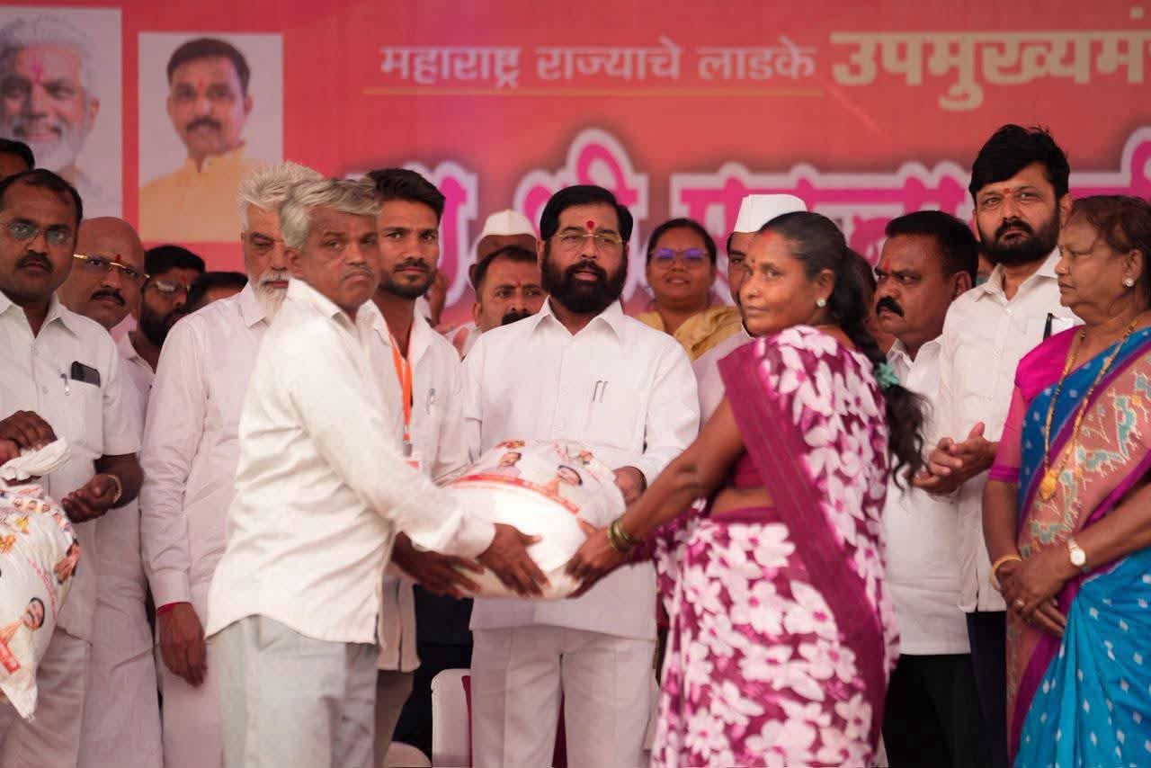 मदतीचं तोरण, हेच शिवसेनेचं धोरण!